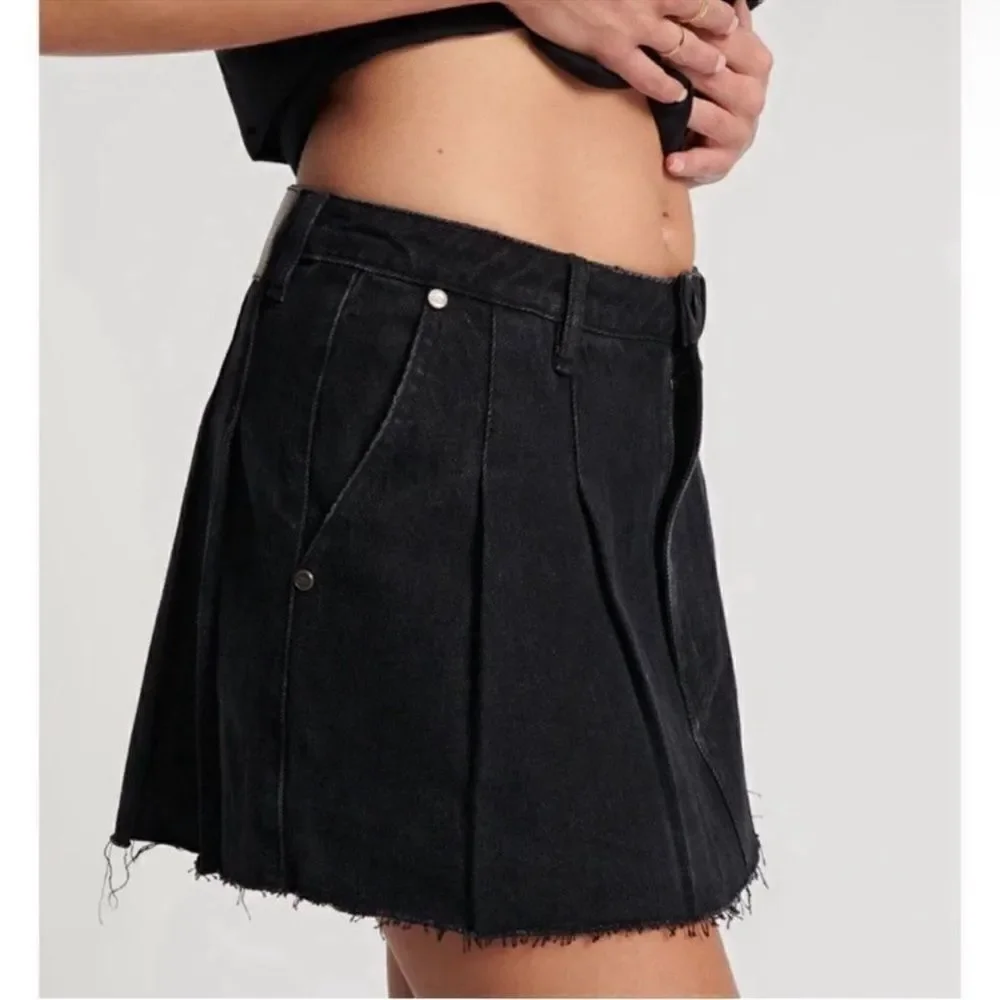Blank NYC Black Mini Pleated Black Skirt(Size 30)